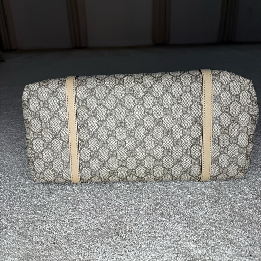 Gucci Beige and Brown Monogram Tote - Picture 4 of 16